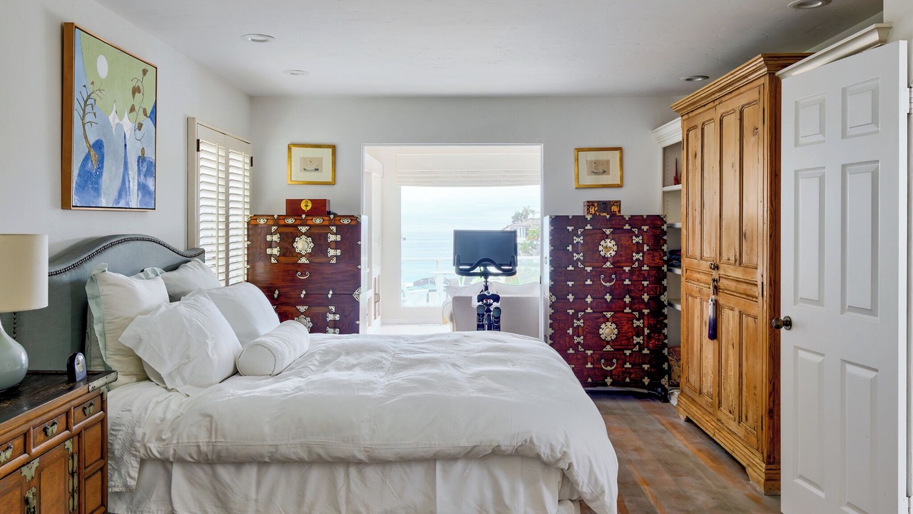 Photo of Bedroom in Emerald Bay