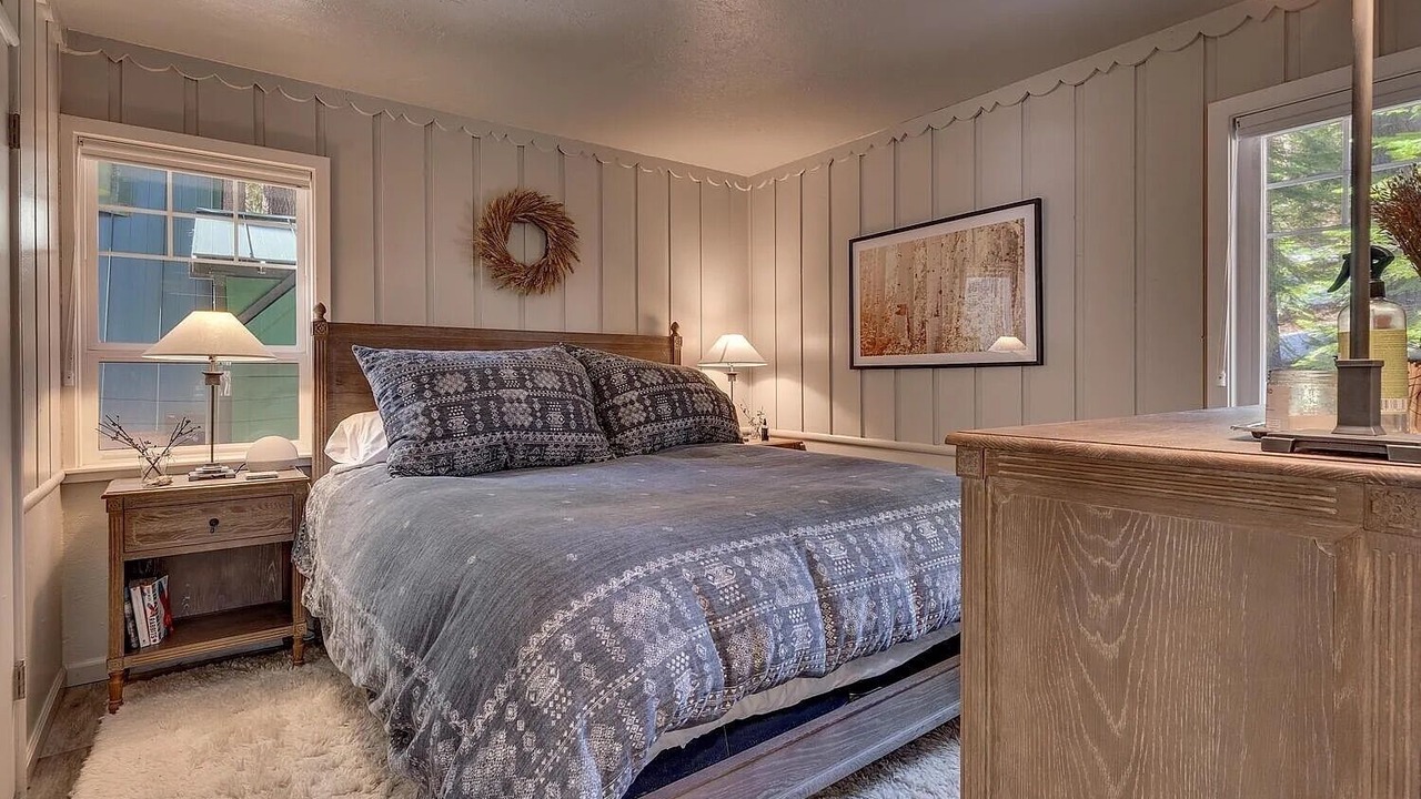 Photo of Bedroom in Tahoe Pines