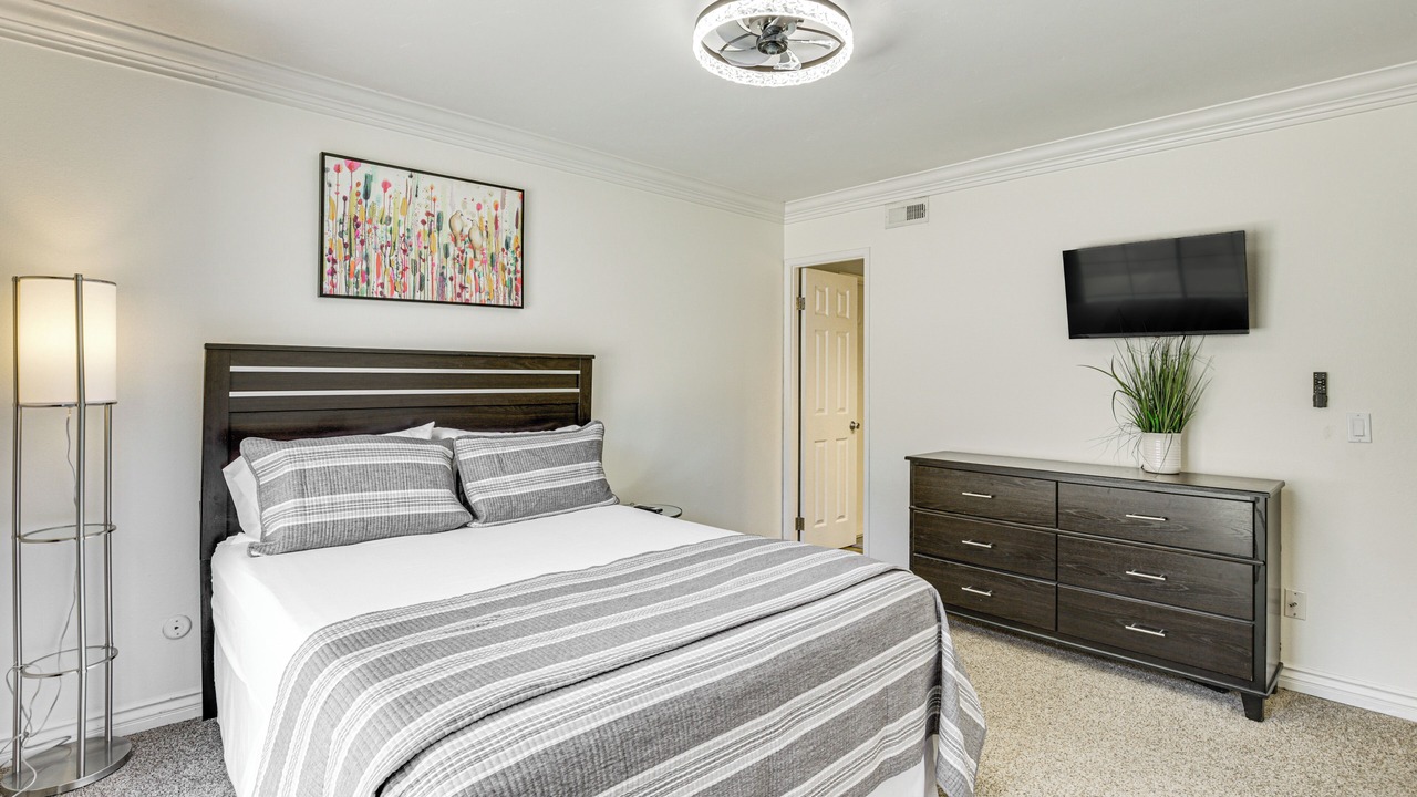 Photo of Bedroom in Poway