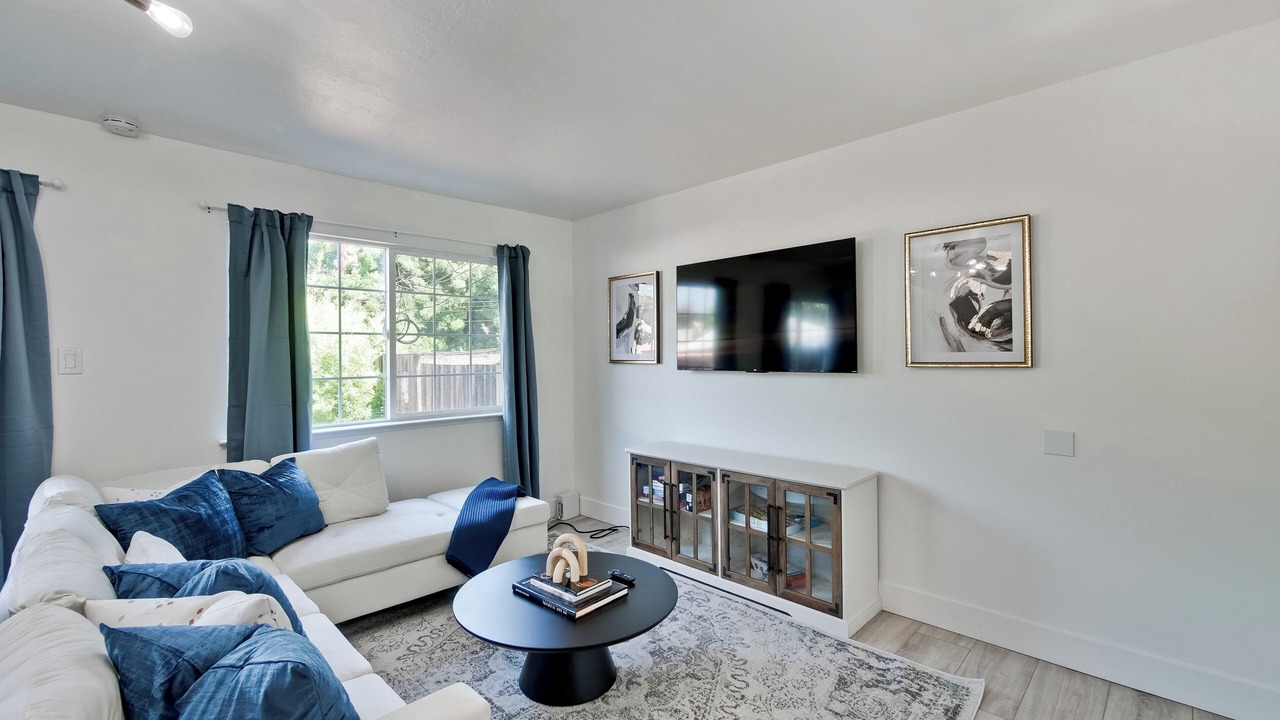 Photo of Livingroom in West San Jose