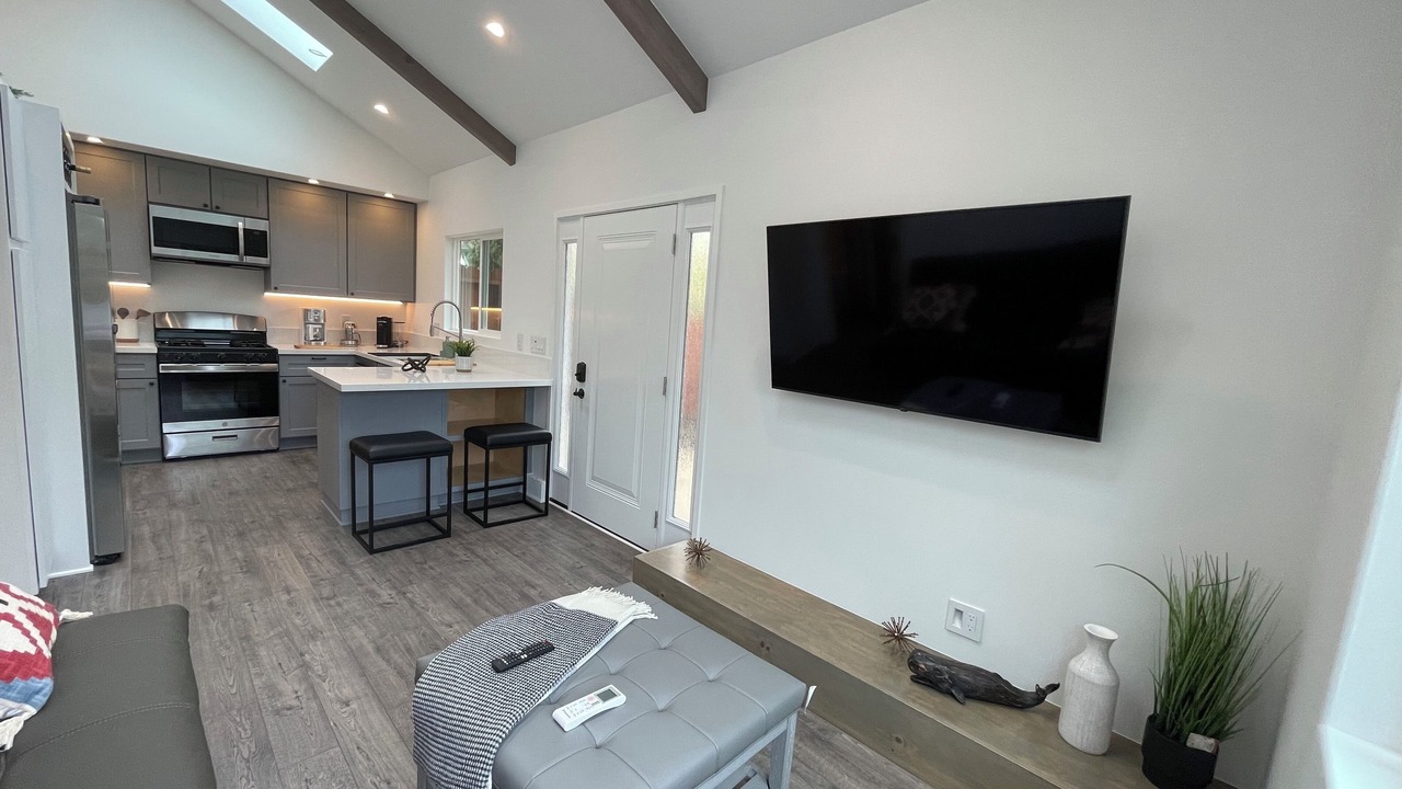 Photo of Livingroom in Alta Mesa