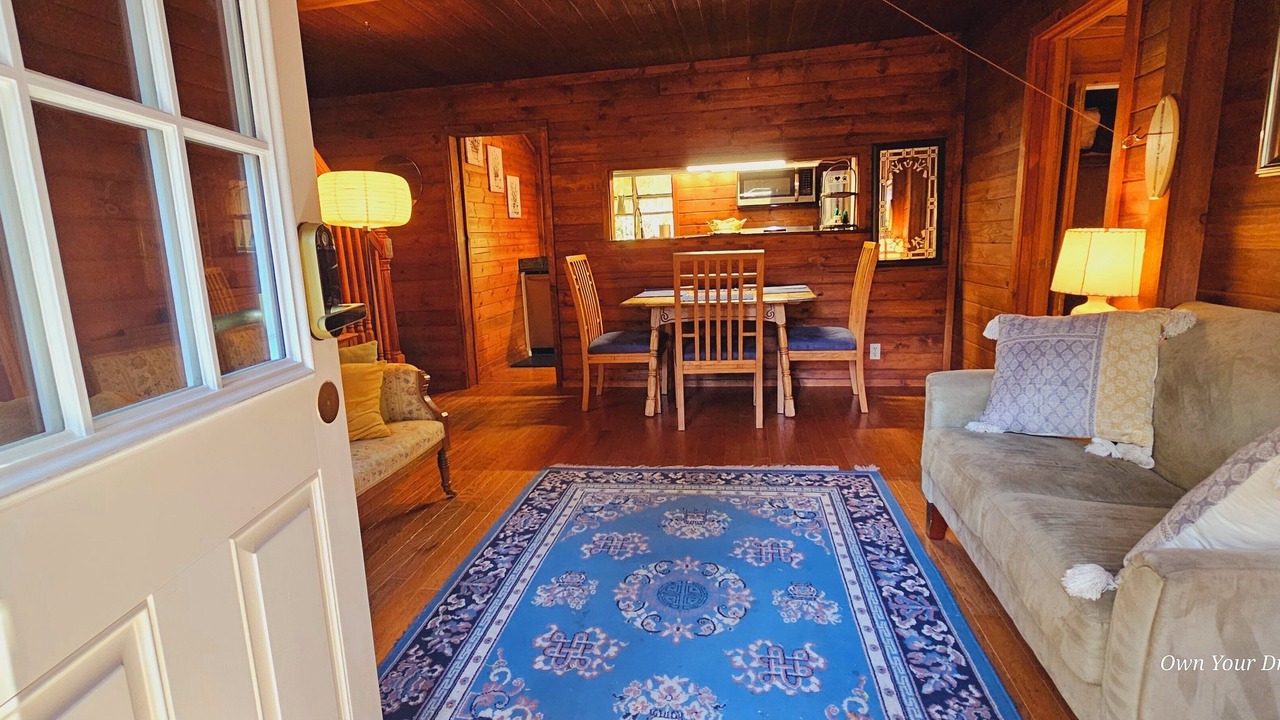 Photo of Livingroom in Northwood