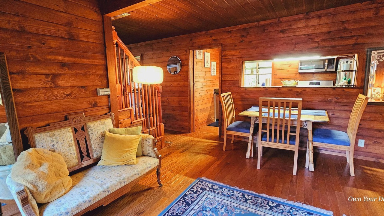 Photo of Livingroom in Northwood