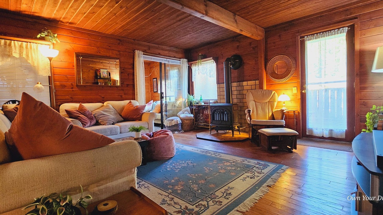 Photo of Livingroom in Northwood