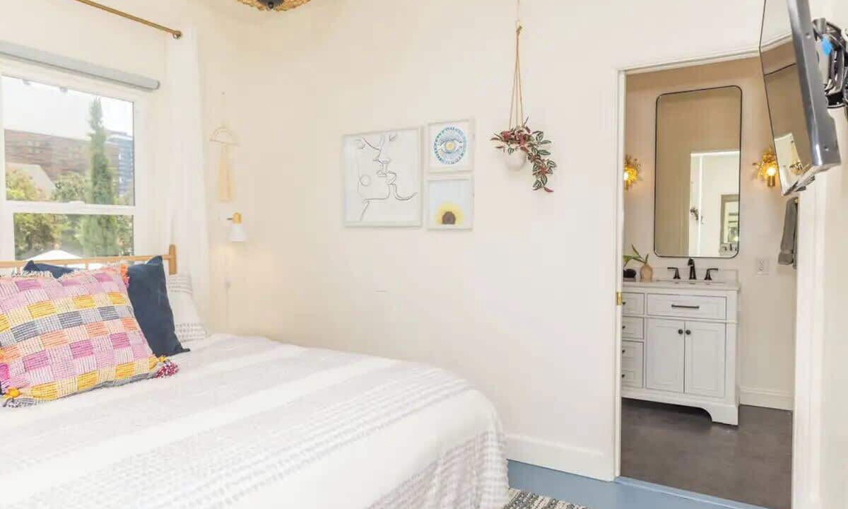 Photo of Bedroom in Little Italy