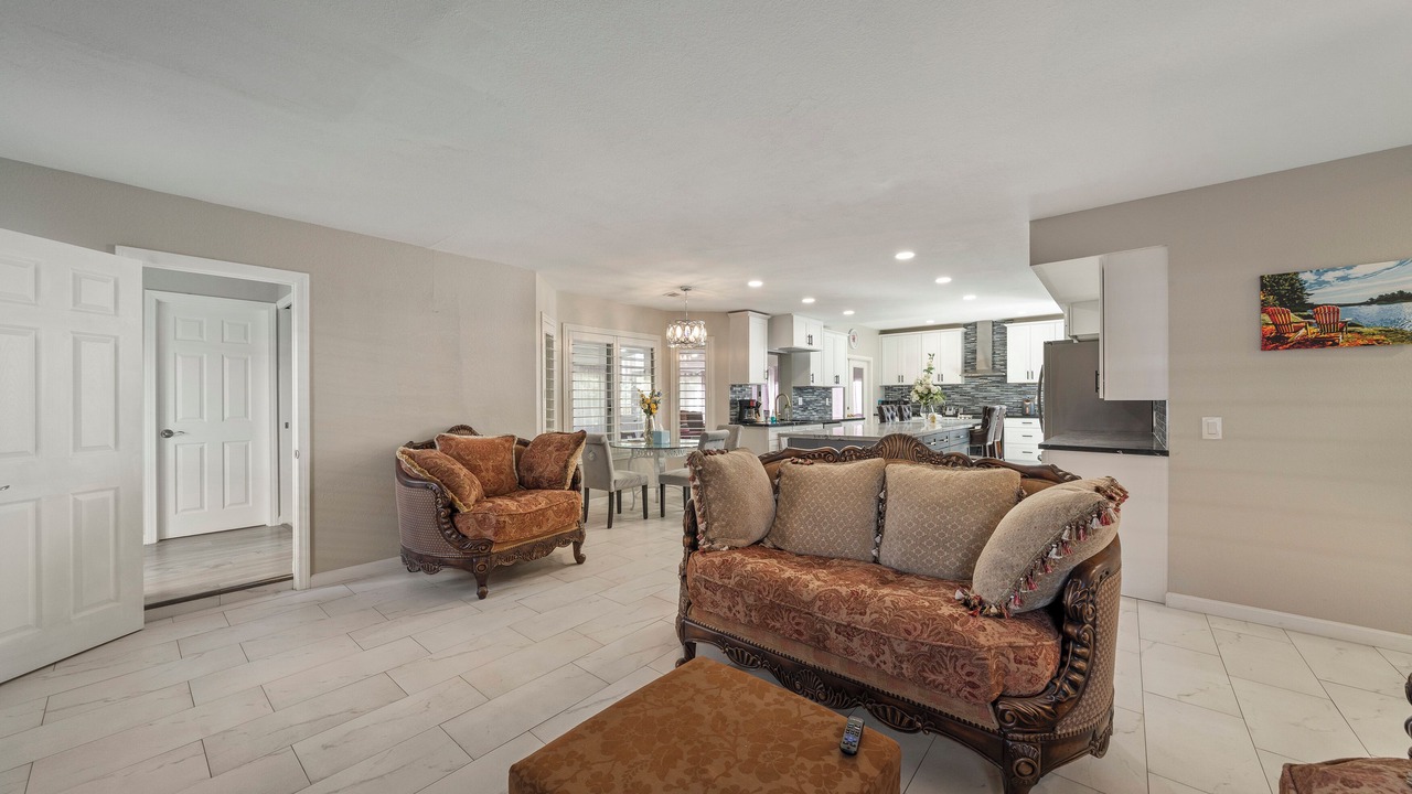 Photo of Livingroom in Ontario