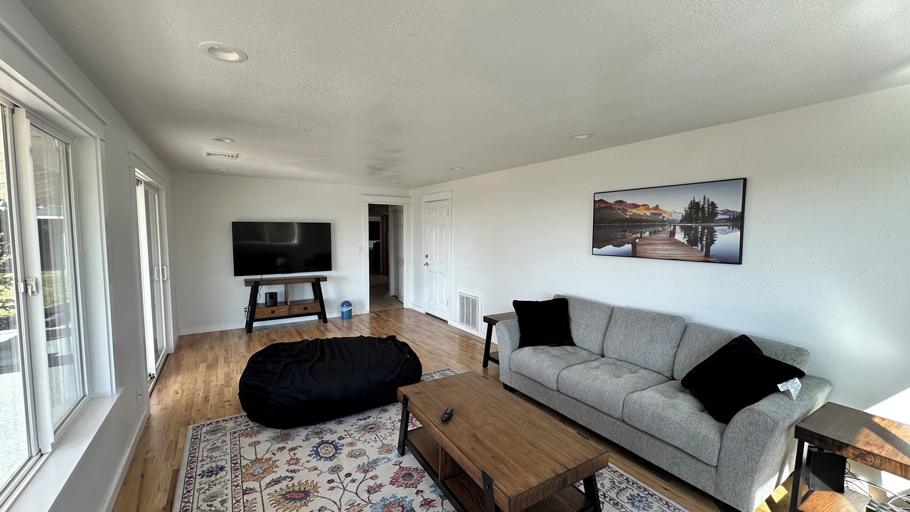 Photo of Livingroom in Crescent City
