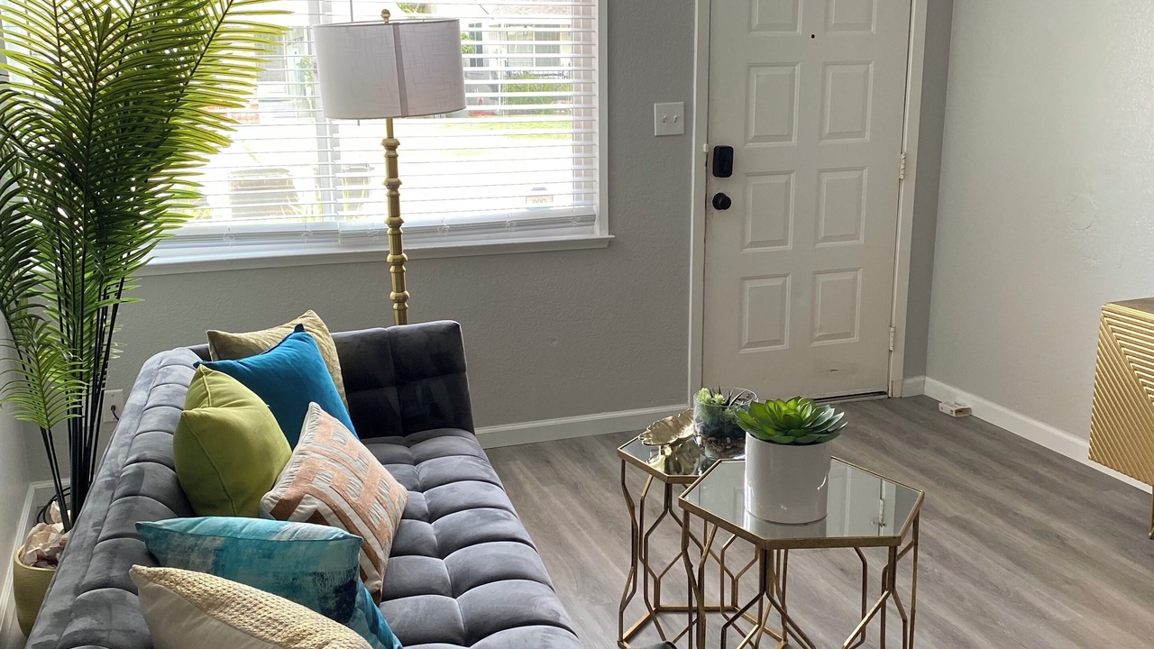 Photo of Livingroom in Arden-Arcade