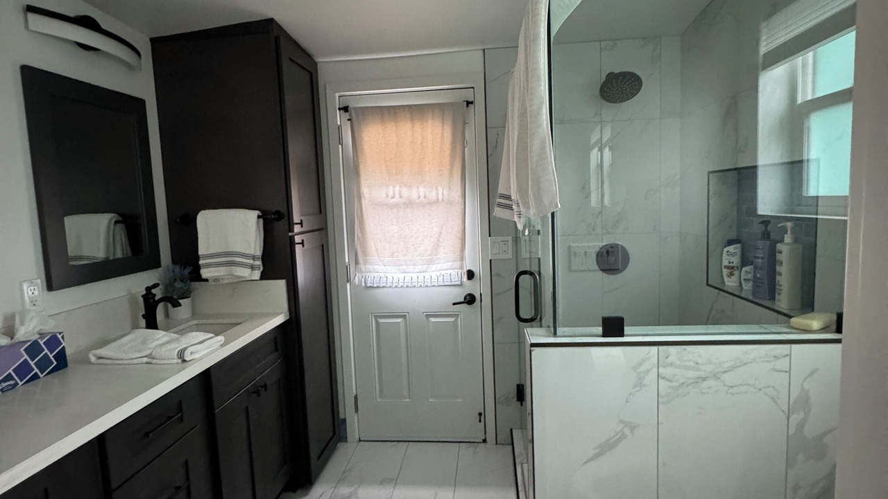 Photo of Bedroom in Baywood Park