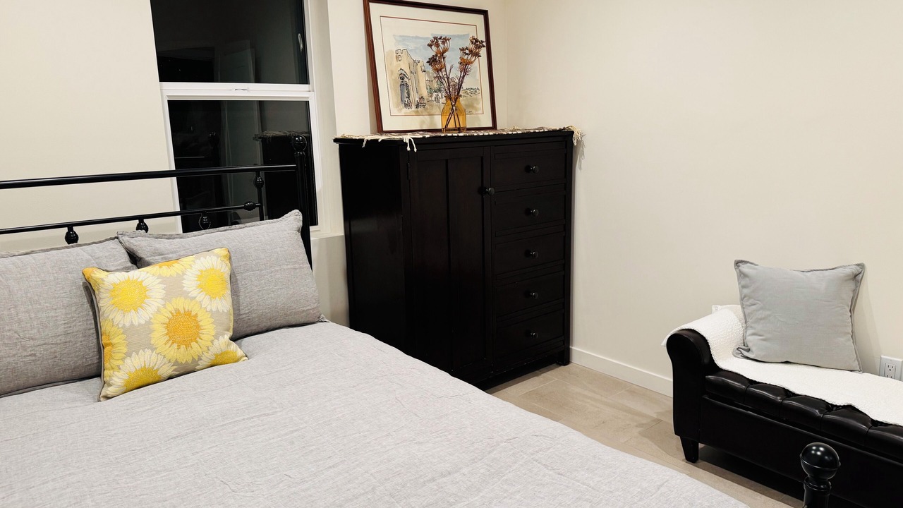 Photo of Bedroom in Granada Hills South