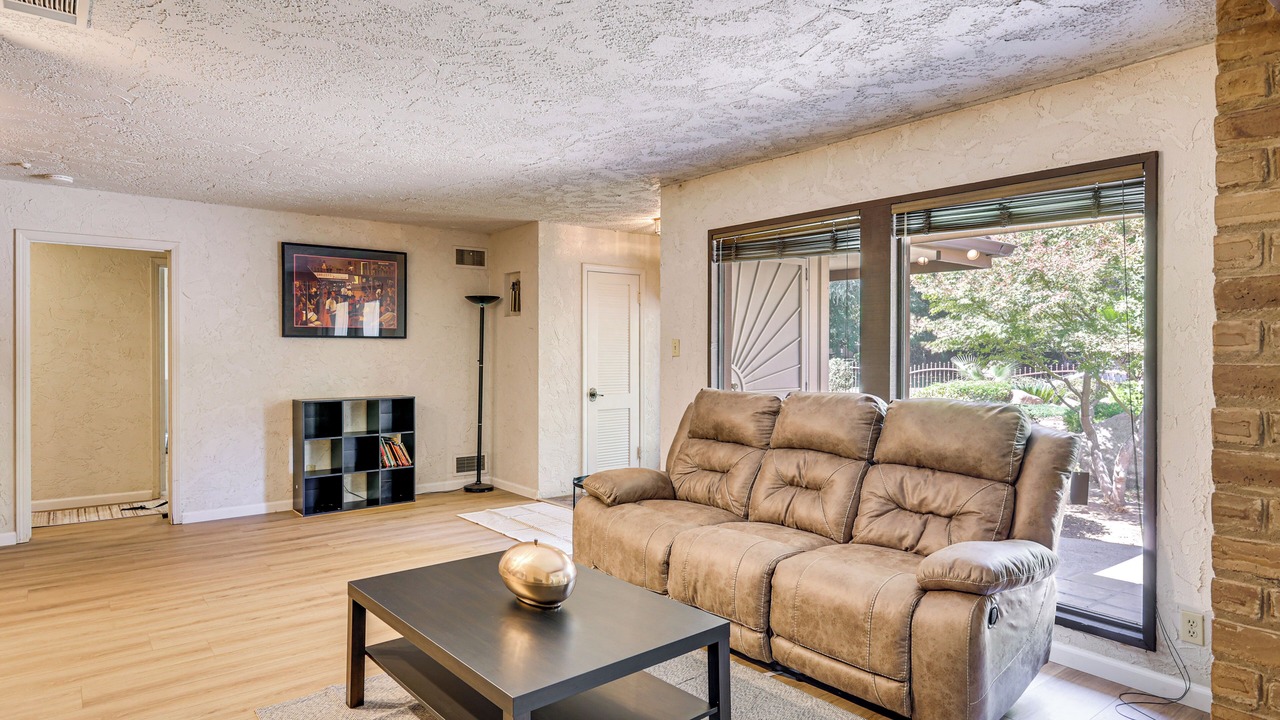 Photo of Livingroom in Roosevelt