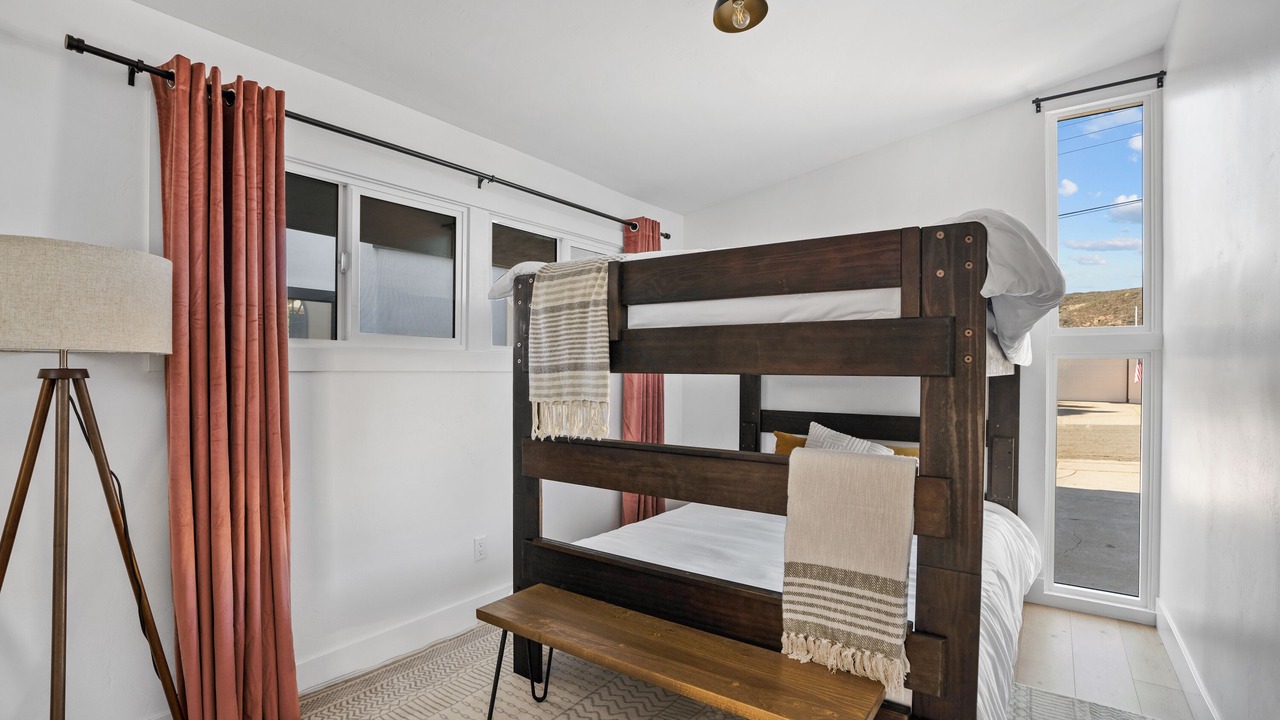 Photo of Bedroom in Lake Murray