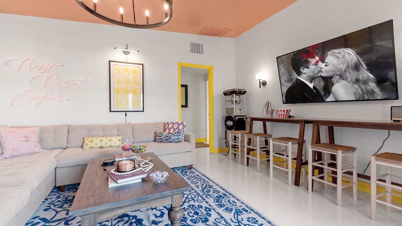 Photo of Livingroom in Tahquitz River Estates