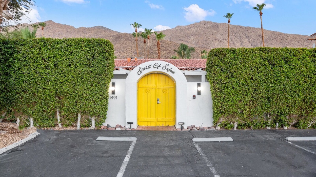 Photo of Outdoor in Tahquitz River Estates