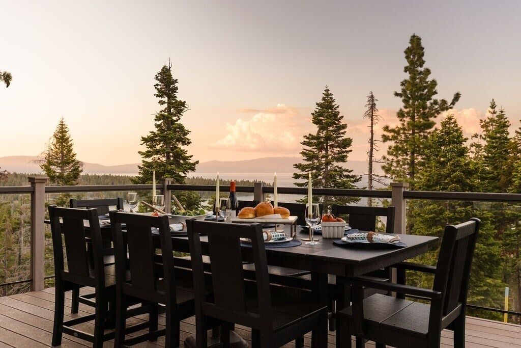 Photo of Outdoor in Meeks Bay