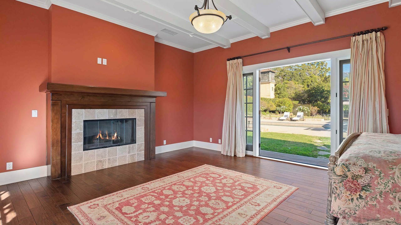 Photo of Livingroom in Upper East