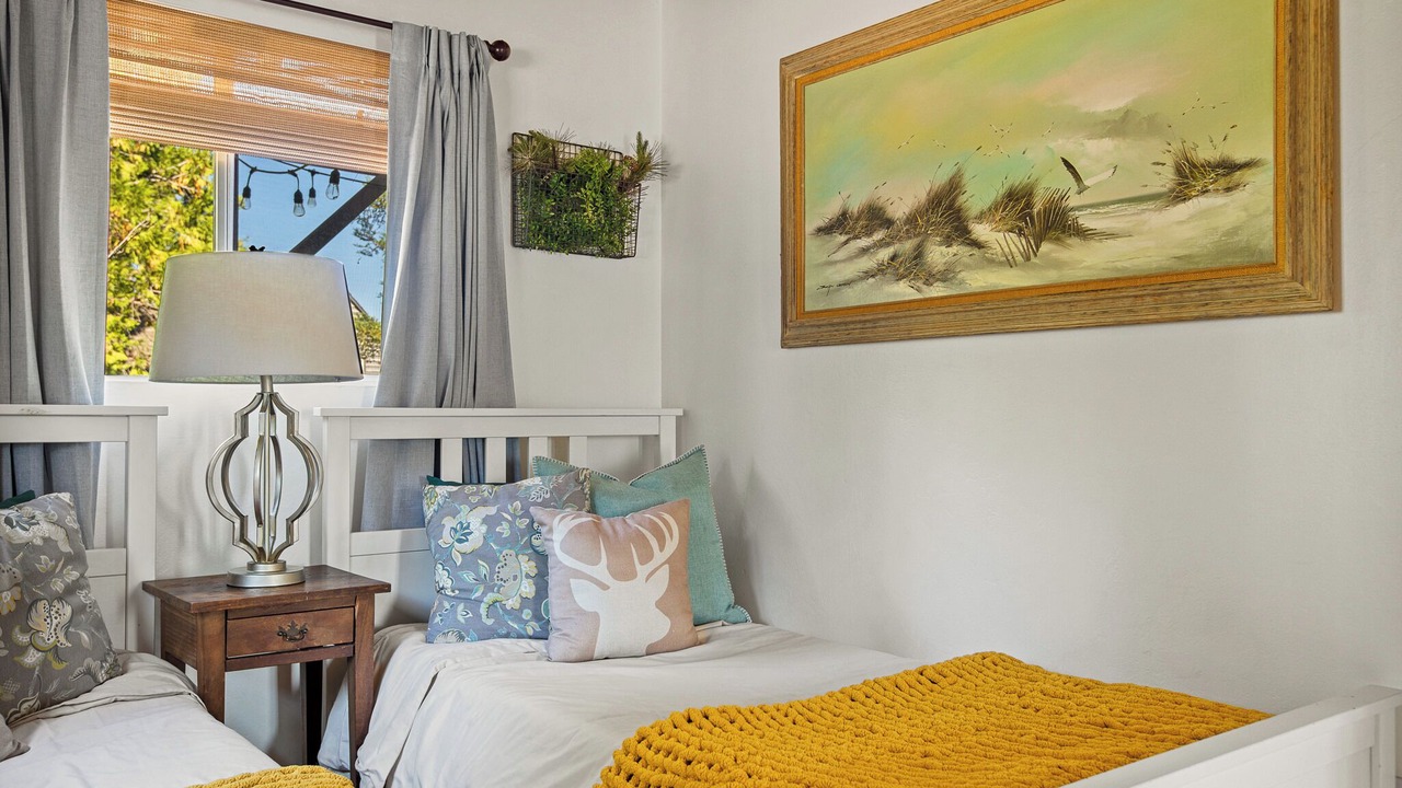 Photo of Bedroom in Cedar Glen