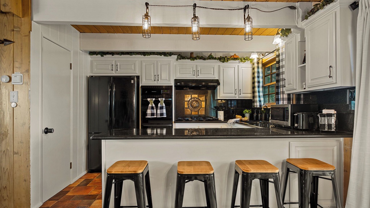 Photo of Kitchen in Cedar Glen