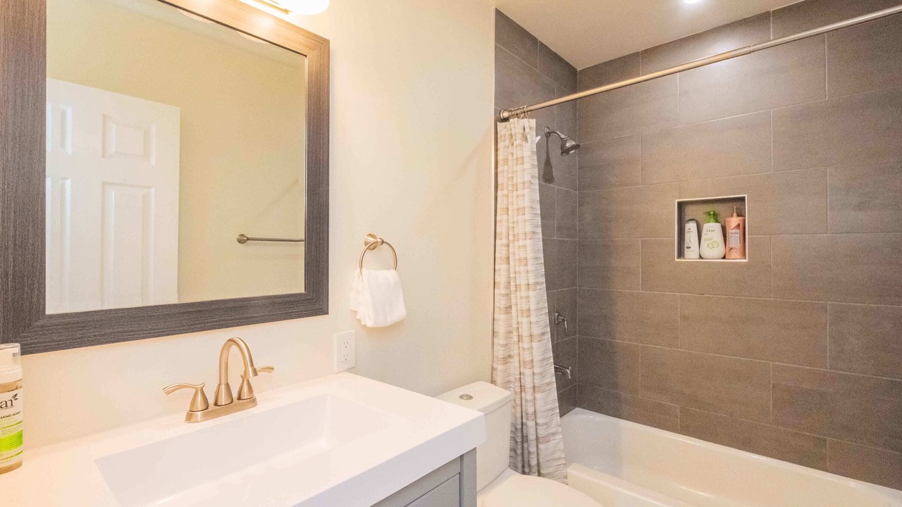 Photo of Bathroom in Altadena