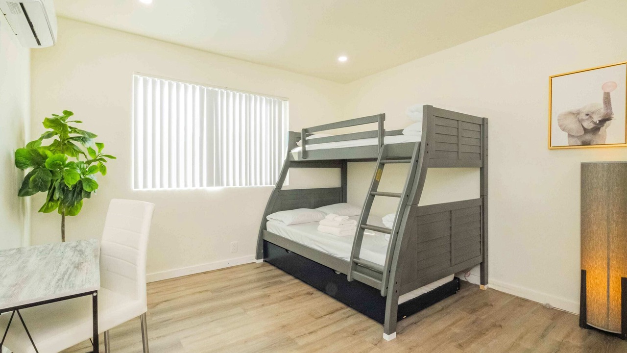 Photo of Bedroom in Altadena