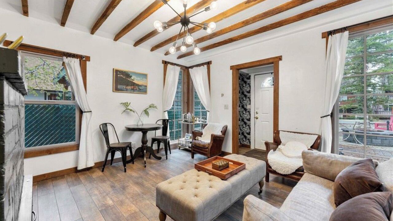 Photo of Livingroom in Big Bear Lake