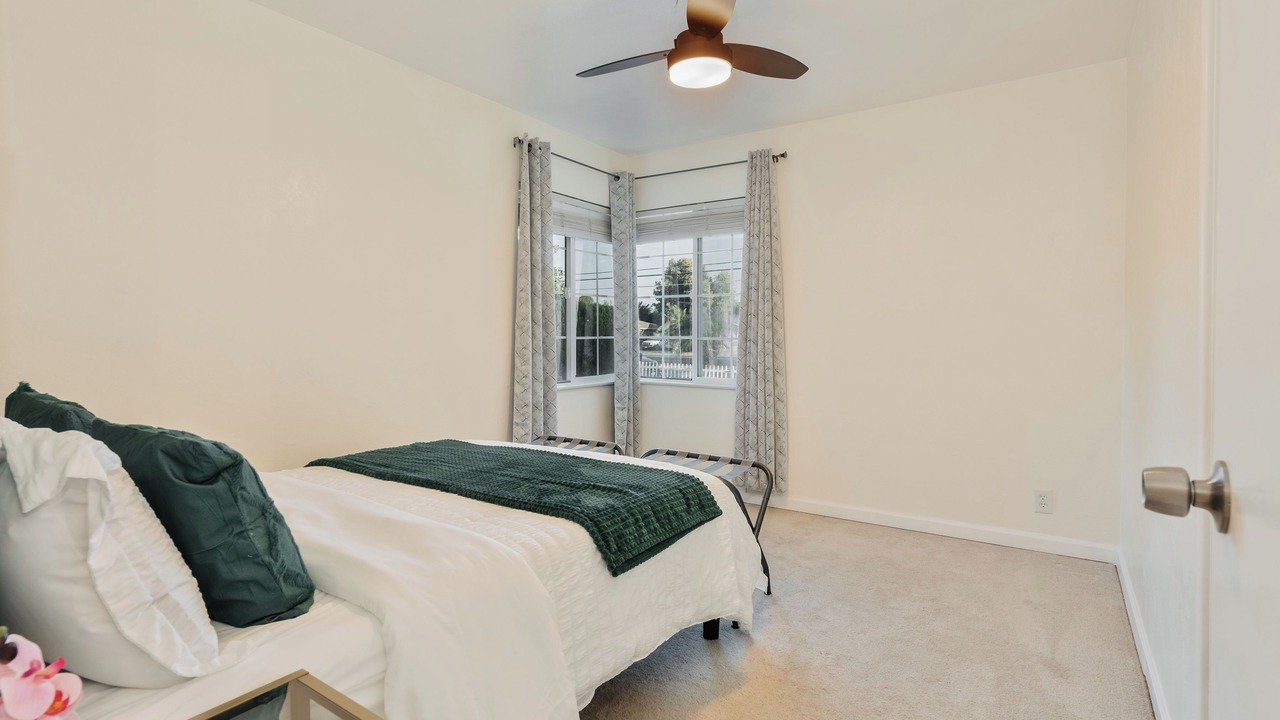 Photo of Bedroom in Raisin