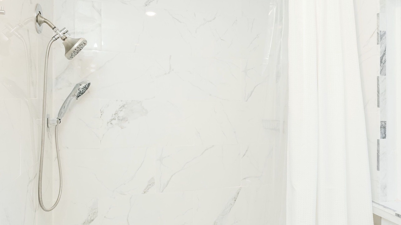 Photo of Bathroom in Raisin