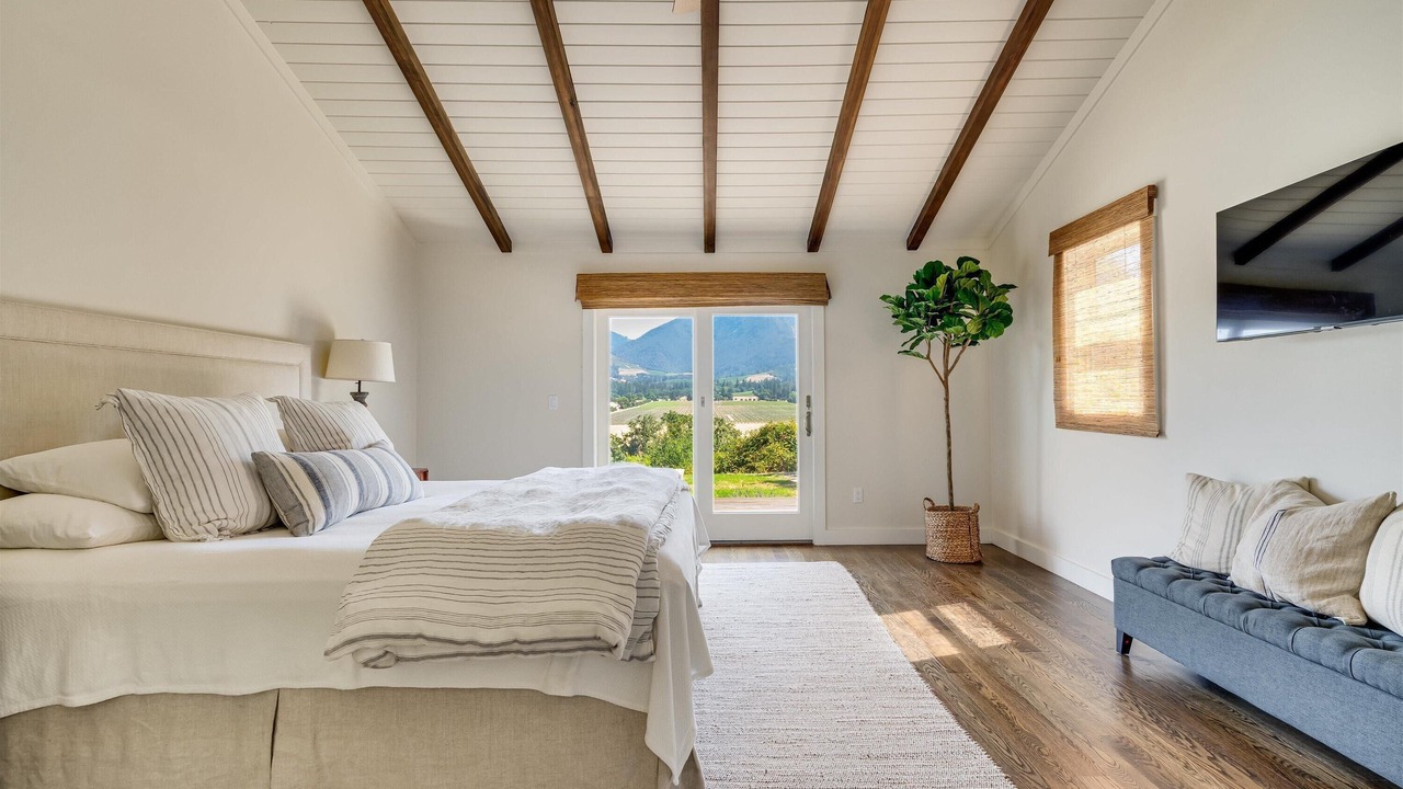 Photo of Bedroom in Calistoga