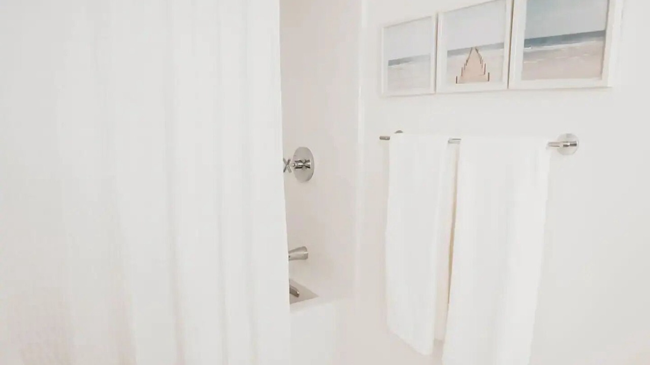 Photo of Bathroom in West Mesa