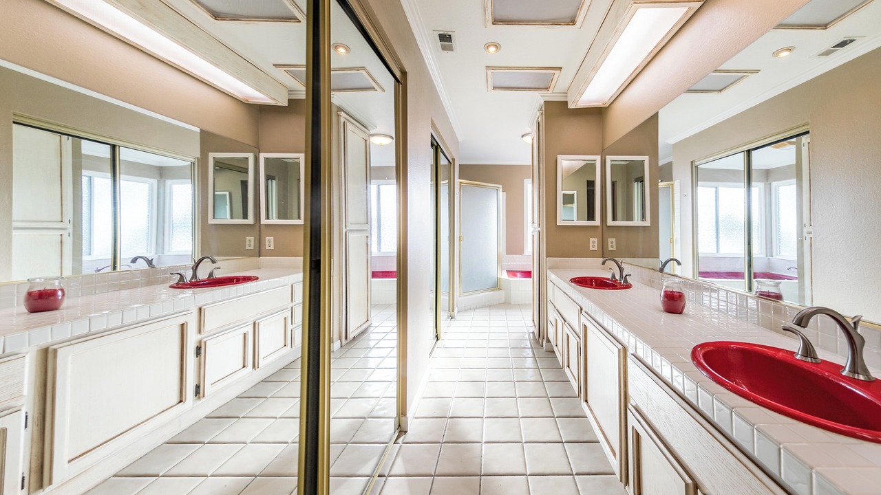 Photo of Bathroom in South Redlands