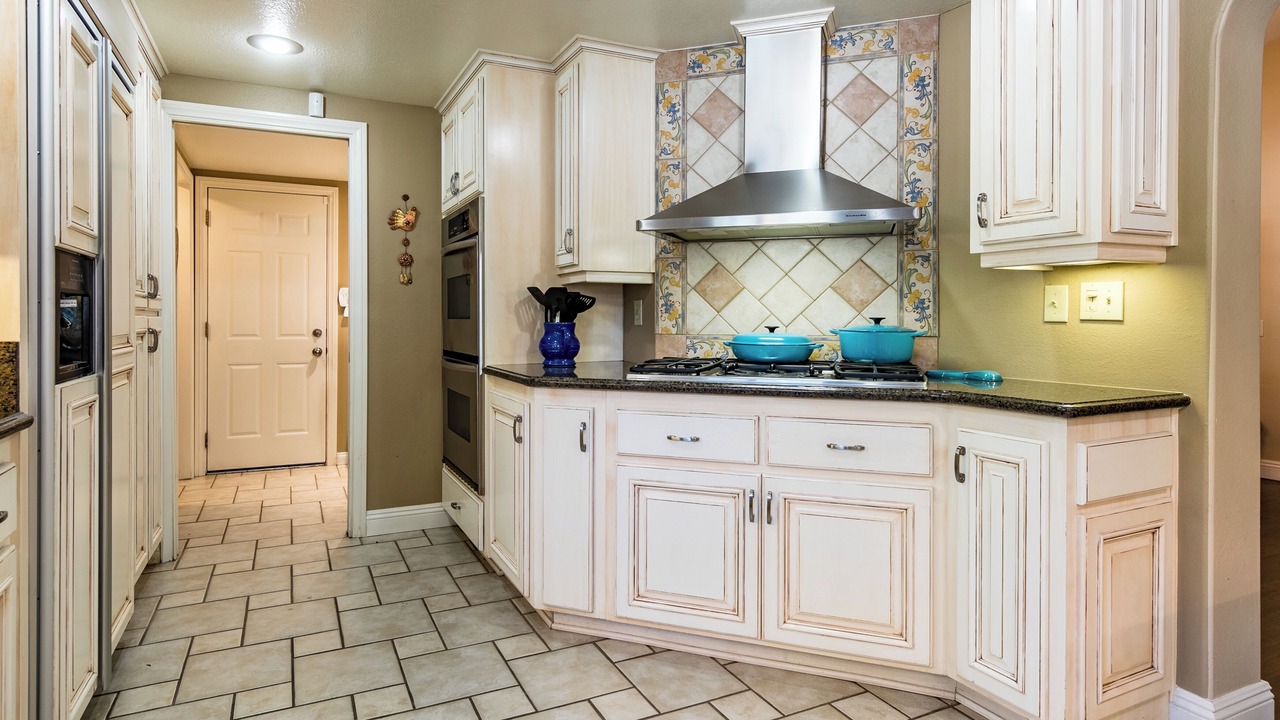 Photo of Kitchen in South Redlands