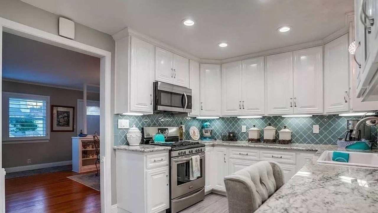 Photo of Kitchen in Coastal San Pedro
