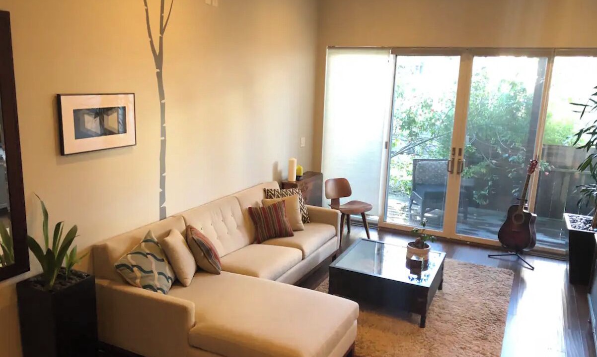 Photo of Livingroom in Eureka Valley