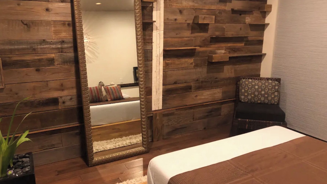 Photo of Bedroom in Eureka Valley