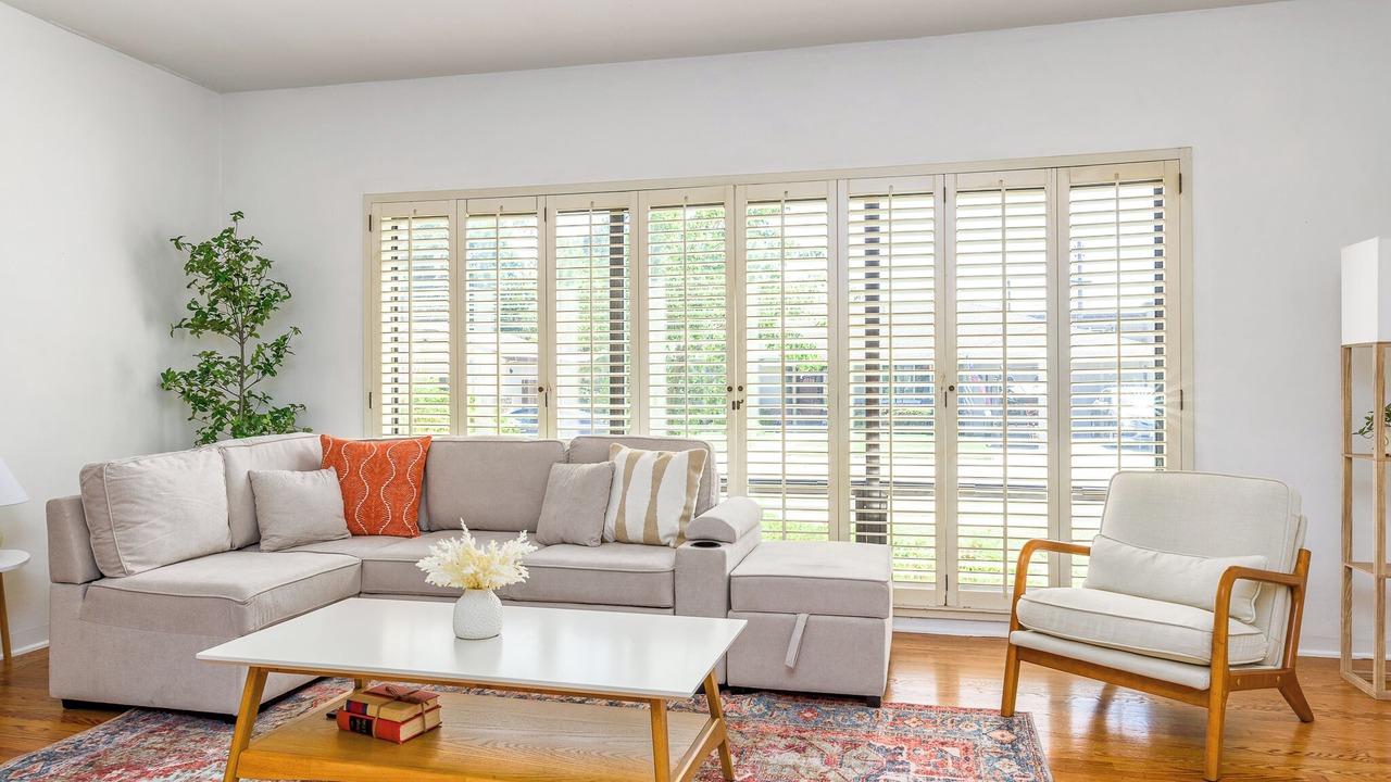 Photo of Livingroom in East Sacramento