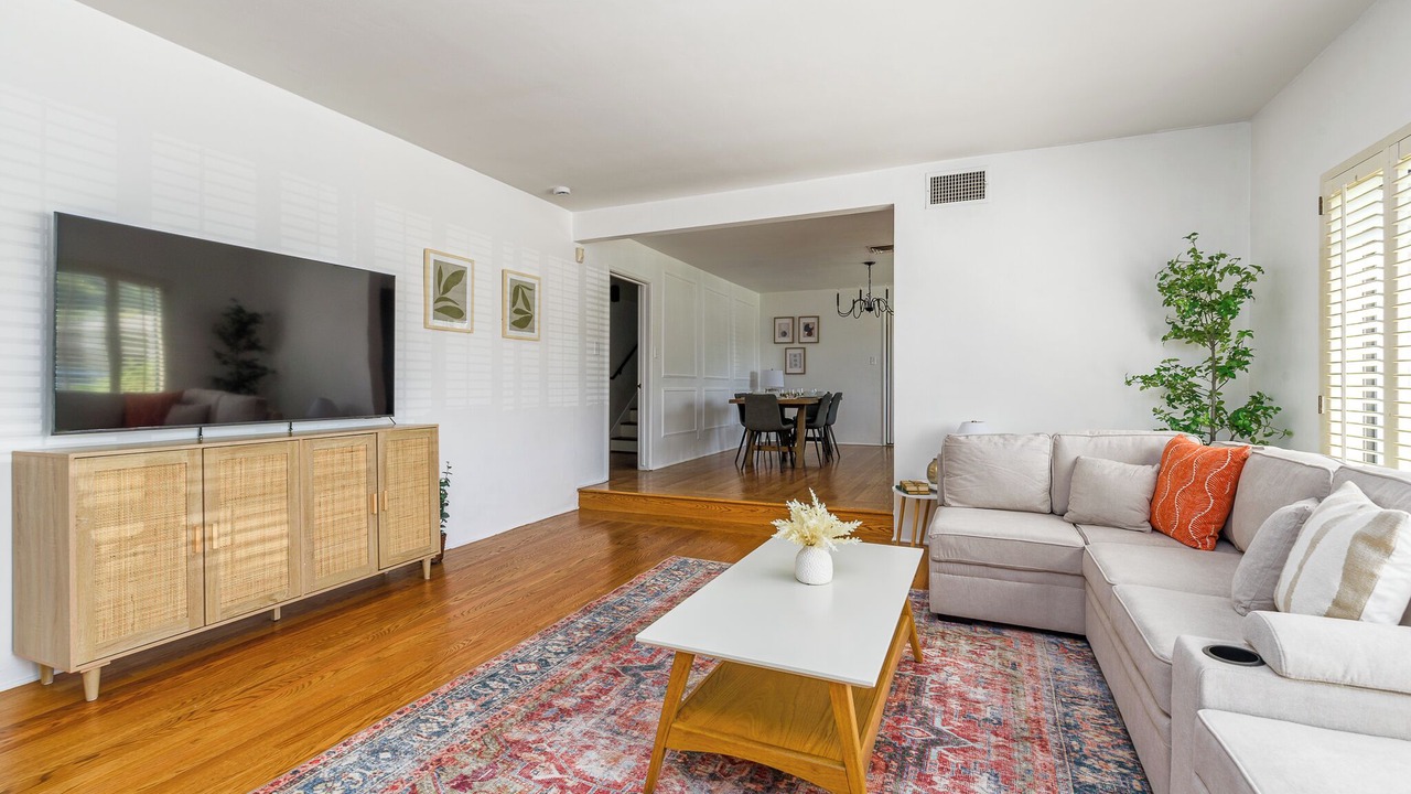 Photo of Livingroom in East Sacramento