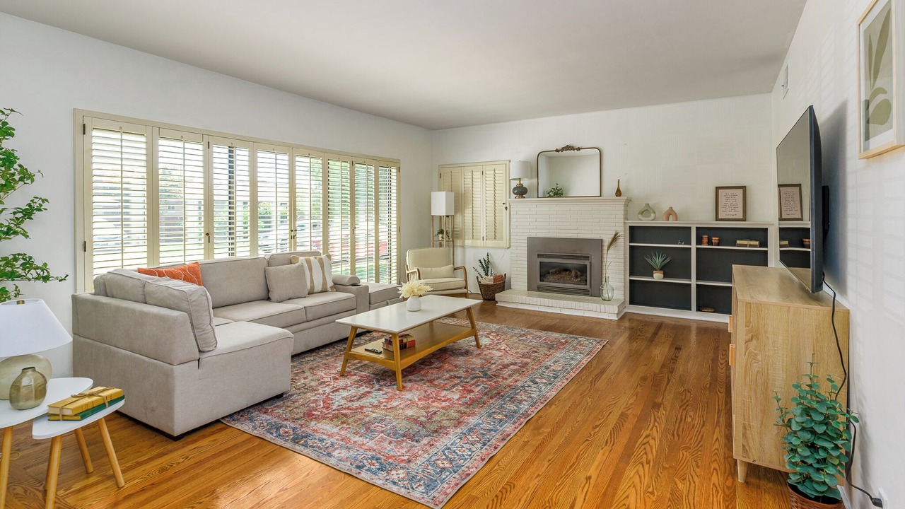 Photo of Livingroom in East Sacramento