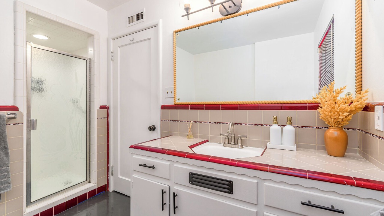 Photo of Bathroom in East Sacramento