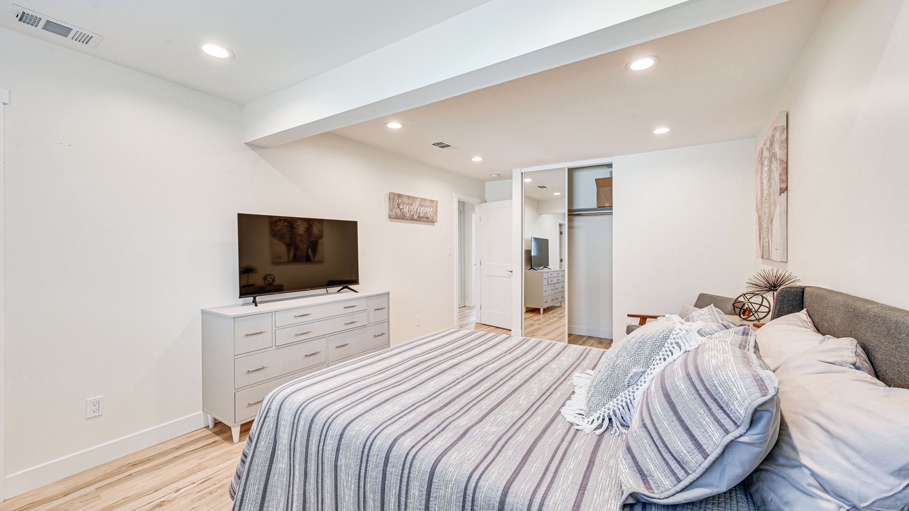 Photo of Bedroom in Lincoln Acres