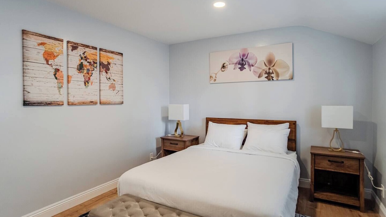 Photo of Bedroom in Mar Vista