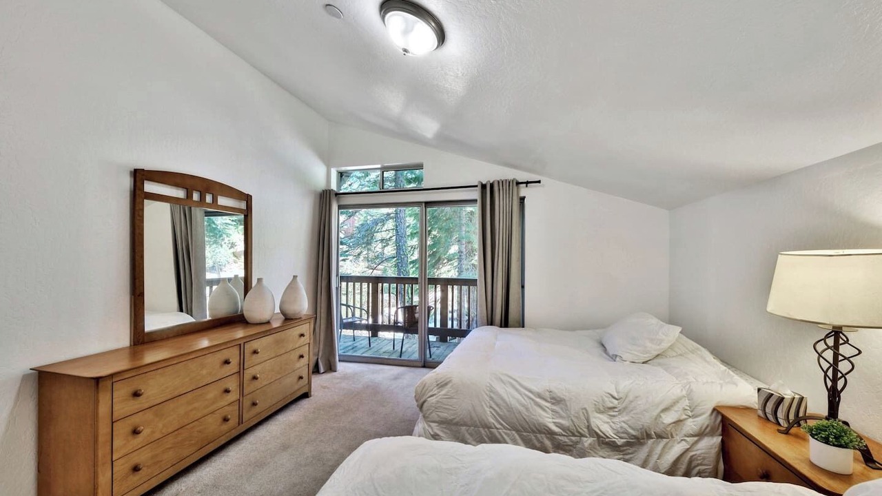 Photo of Bedroom in Alpine Meadows