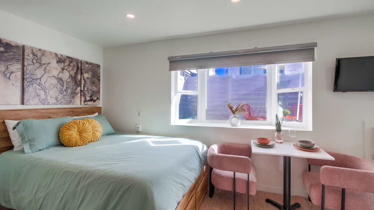 Photo of Bedroom in University Heights