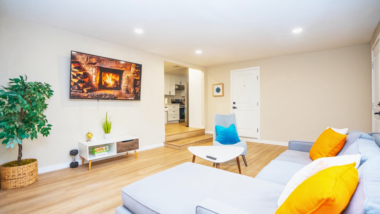 Photo of Livingroom in North San Jose