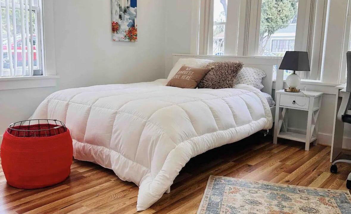 Photo of Bedroom in East Palo Alto