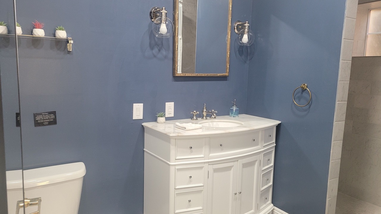Photo of Bathroom in Amador City