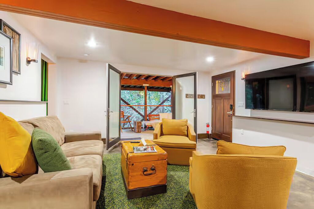 Photo of Livingroom in Northwood