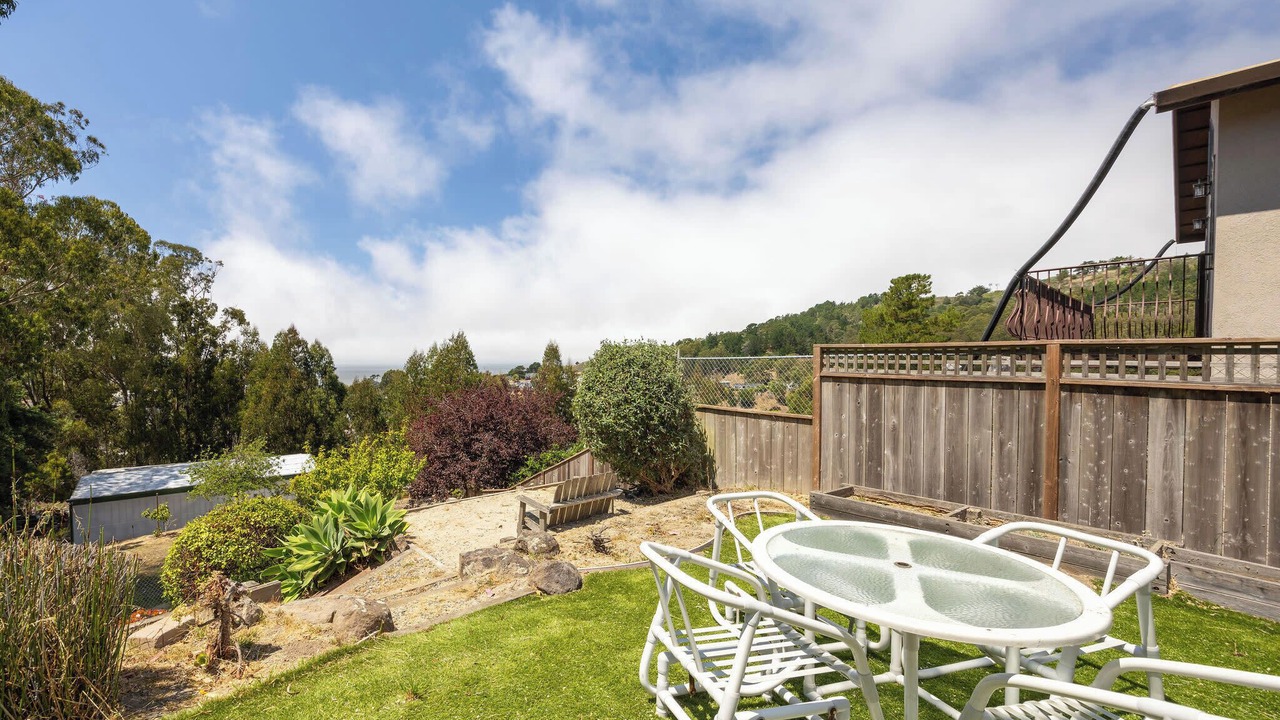 Photo of Outdoor in Linda Mar