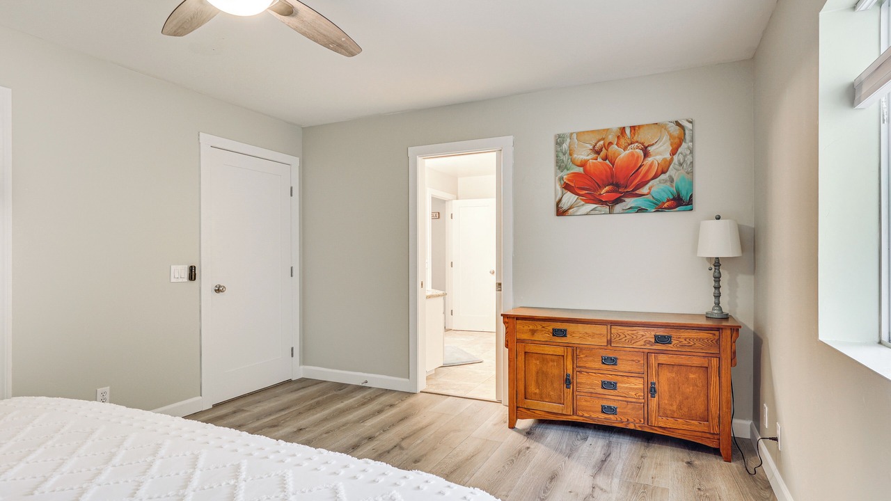Photo of Bedroom in Lake San Marcos