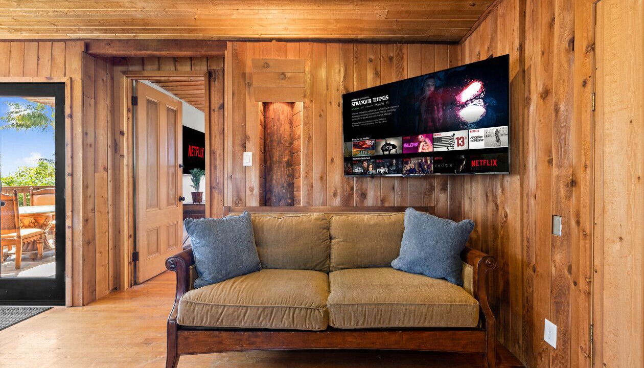 Photo of Livingroom in Bay Park