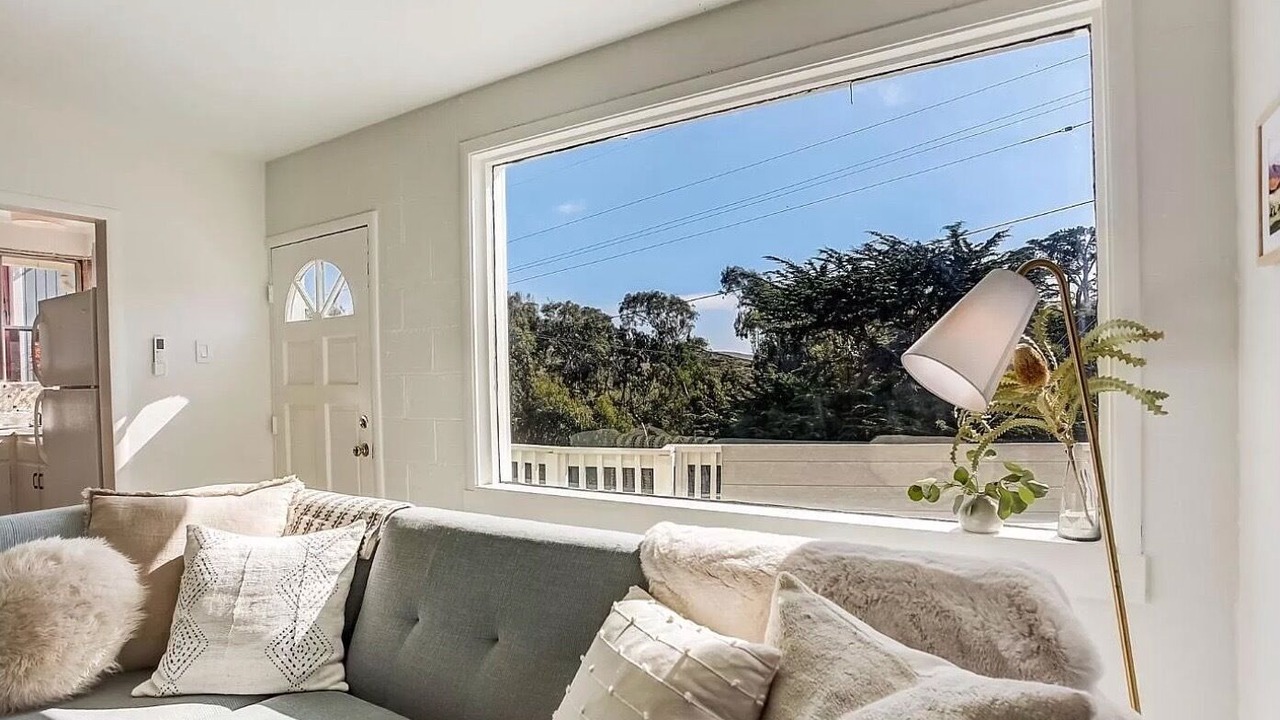 Photo of Livingroom in Dillon Beach